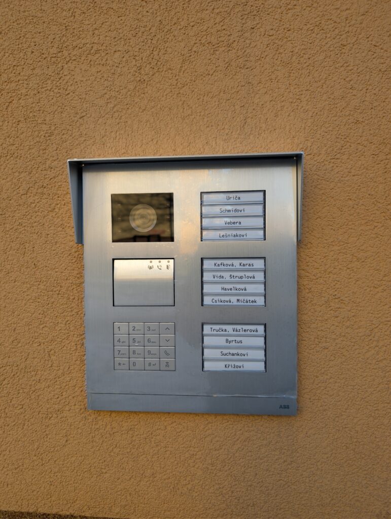 Zvonkové tablo Karviná