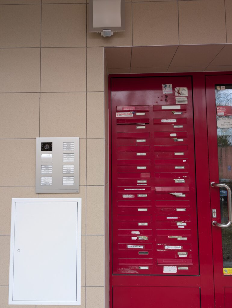 ABB Welcome Midi do obkladu Olomouc